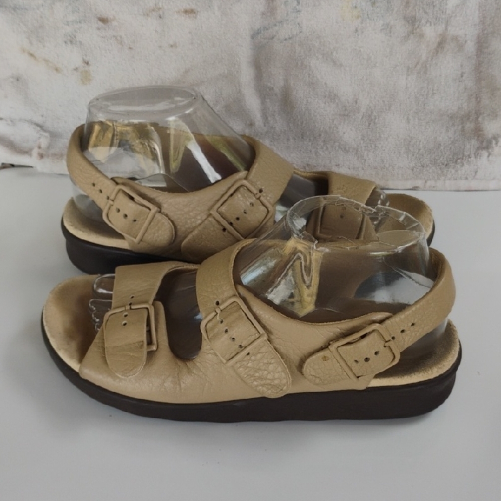 SAS Sandalias Size 8.5 Women